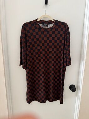 checkered set